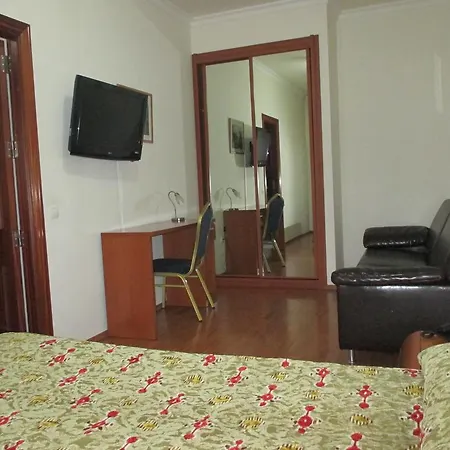 Avenida De Canarias فندق مْبيسينداريو